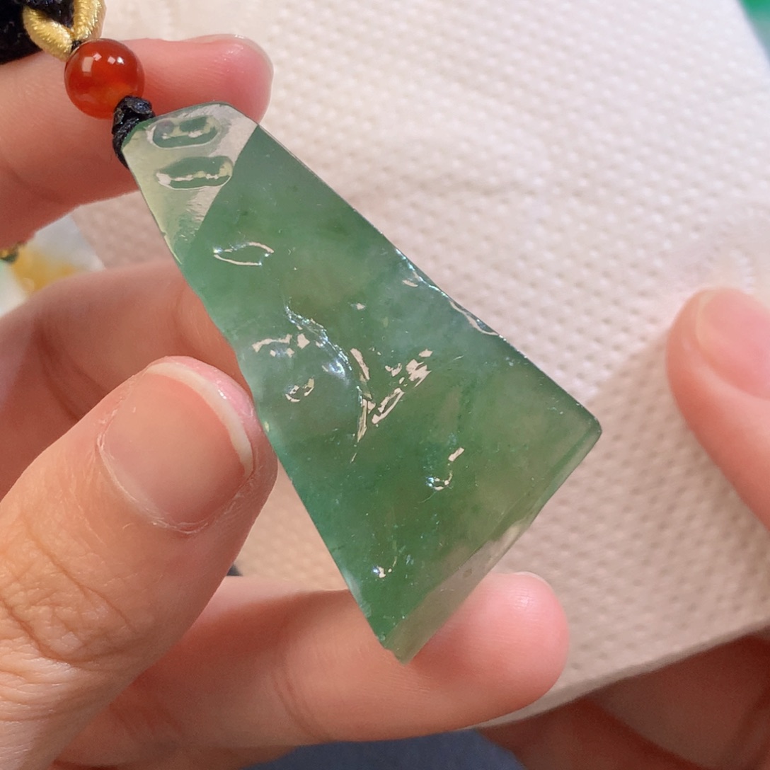 翡翠未镶嵌吊坠(不含链)85