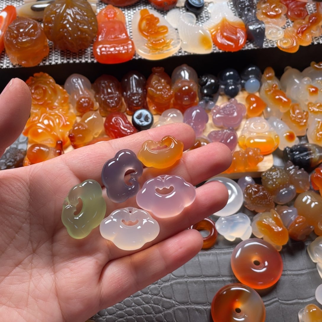 玛瑙/玉髓颈饰未镶嵌阳*