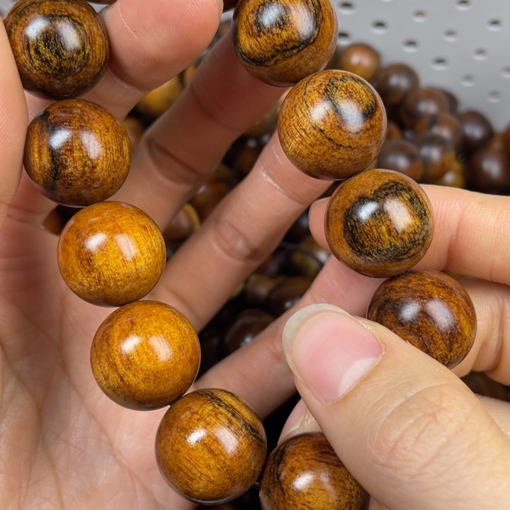 贡木把件手串手串1.8