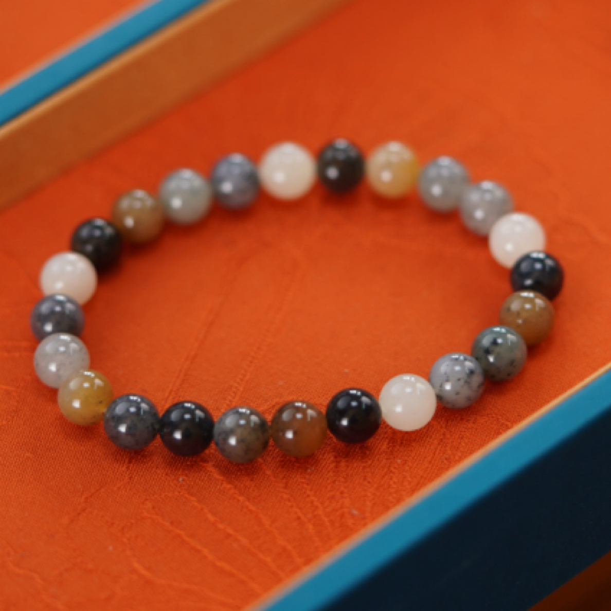 和田玉楼兰三彩手串