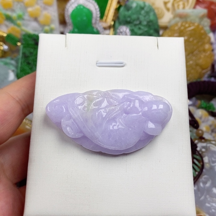 翡翠未镶嵌吊坠(赠链)