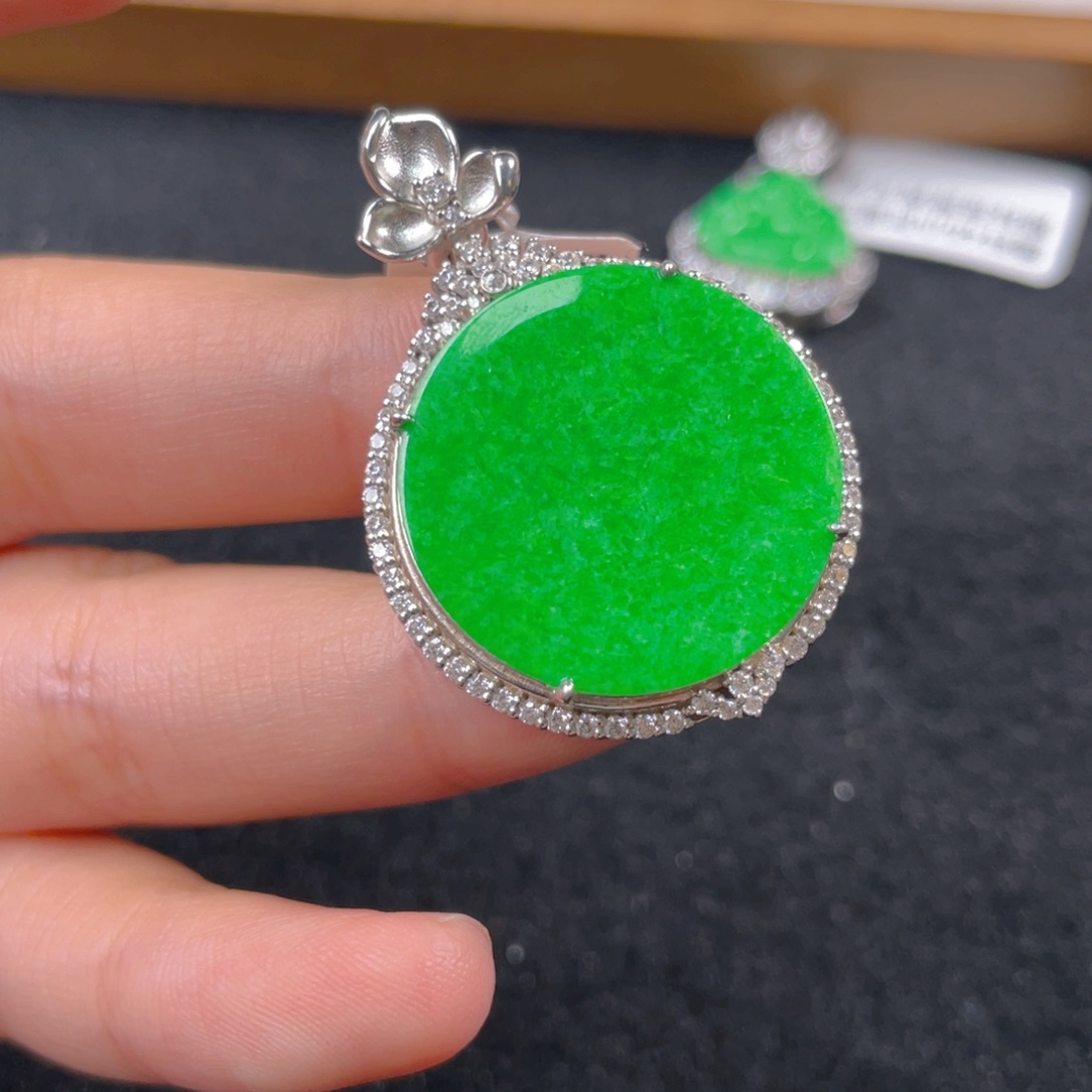 翡翠颈饰银S925镶嵌b h n n j