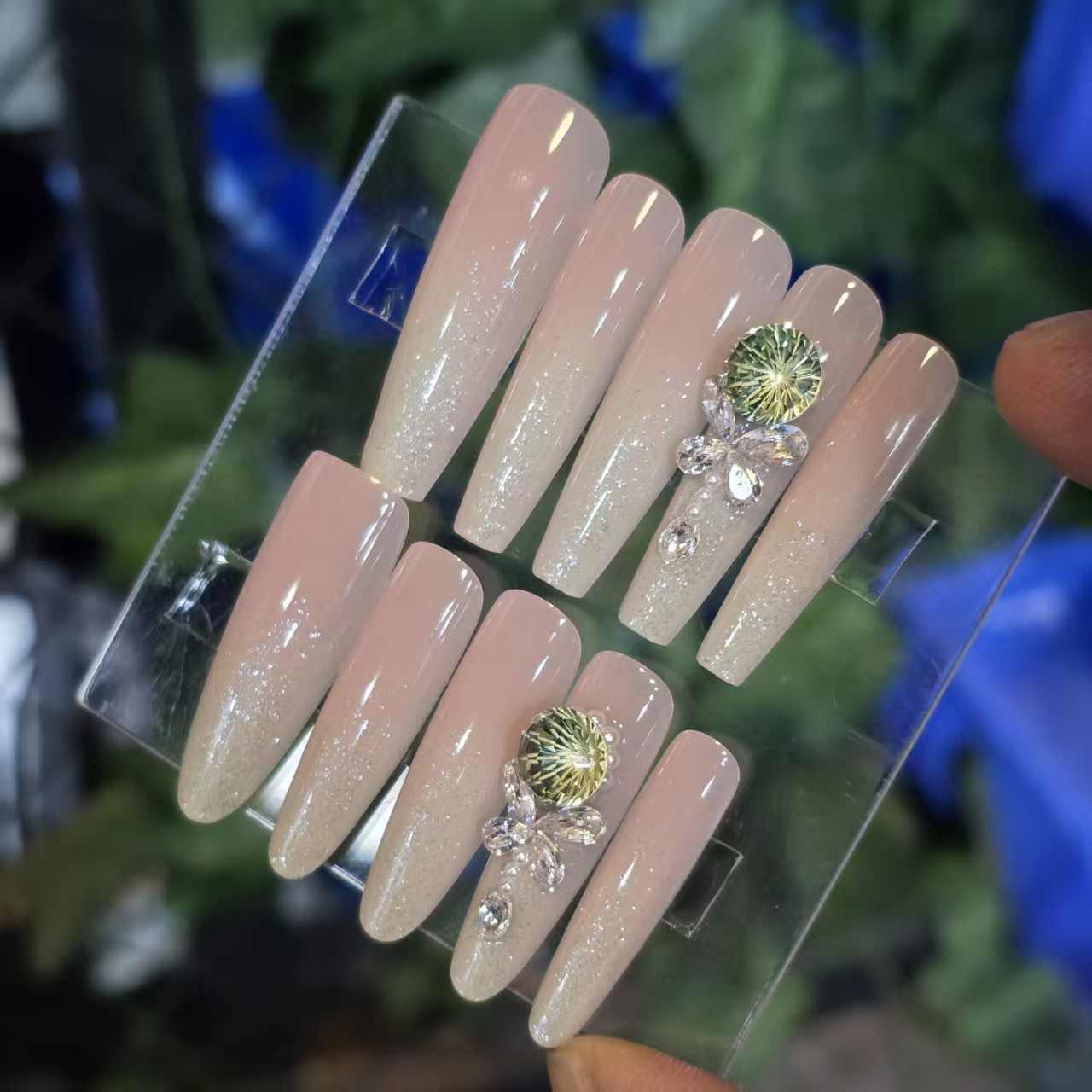 抹茶相思豆丶(天火切)珠宝级丶手工穿戴甲默认微瑕