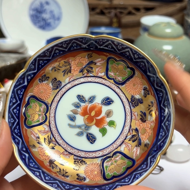 盖碗瓷器直播放漏中