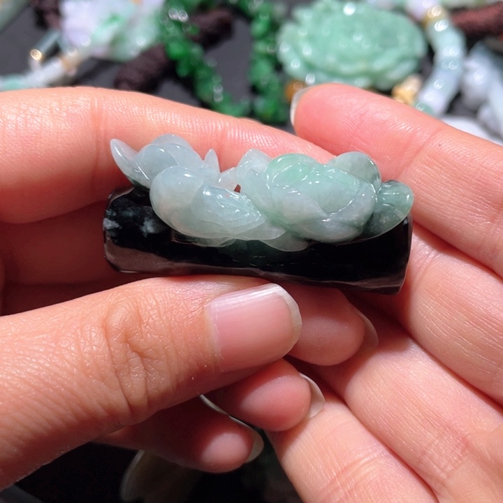 【闪购商品】翡翠颈饰未镶嵌天然翡翠