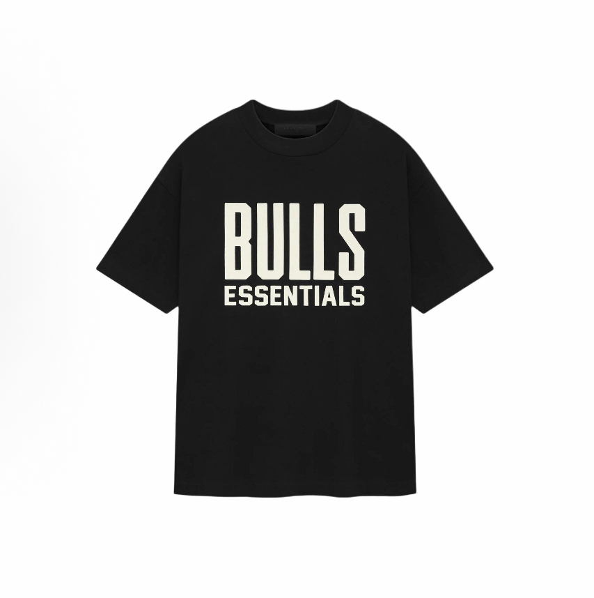 【FW24】联名款Essentials Bulls Tee胸前字母logo印花图案T恤