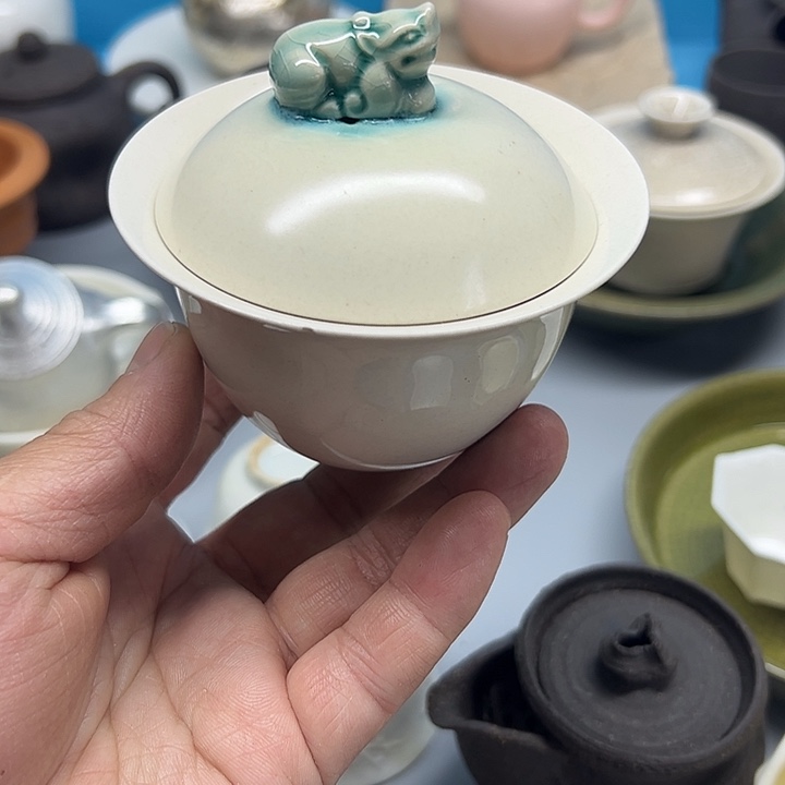 微嘏………………………. 盖碗