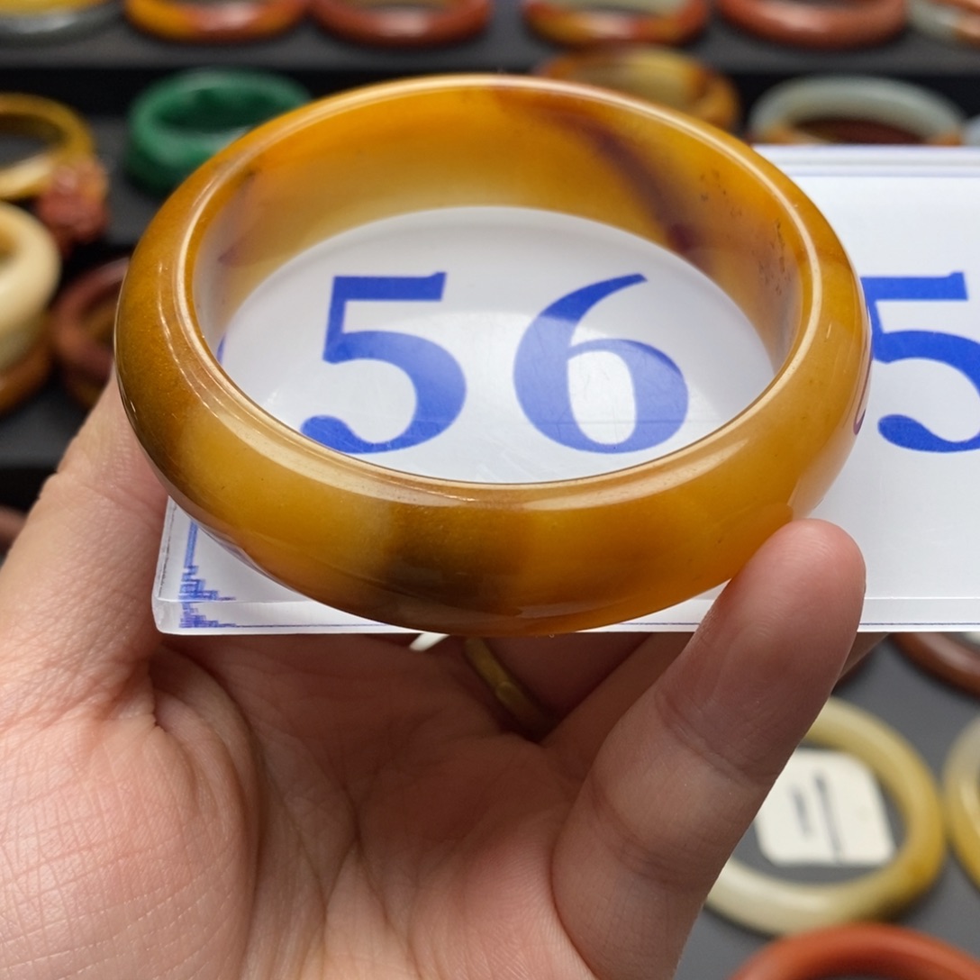 石英质玉（黄龙玉）手镯未镶嵌