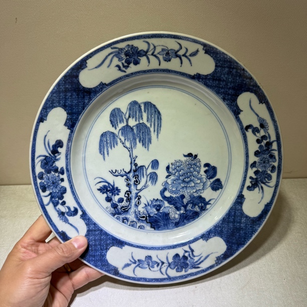 bcc50d30s5000hh清乾隆青花花卉折沿盘