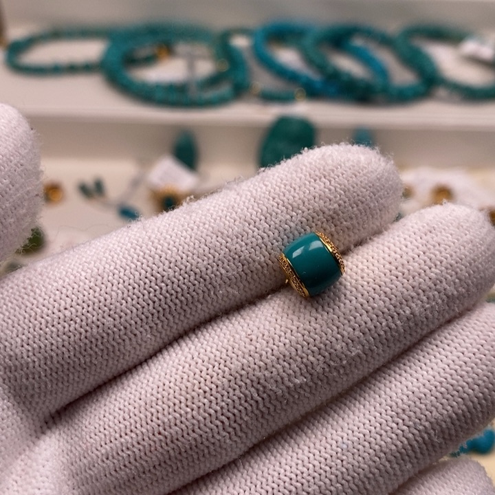 绿松石珠宝奇石18K金镶嵌