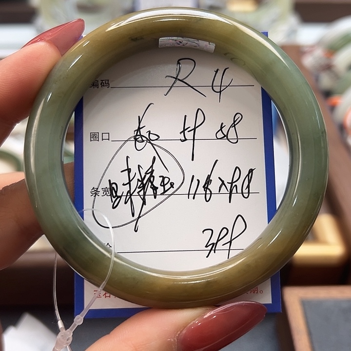 和田玉未镶嵌手镯4