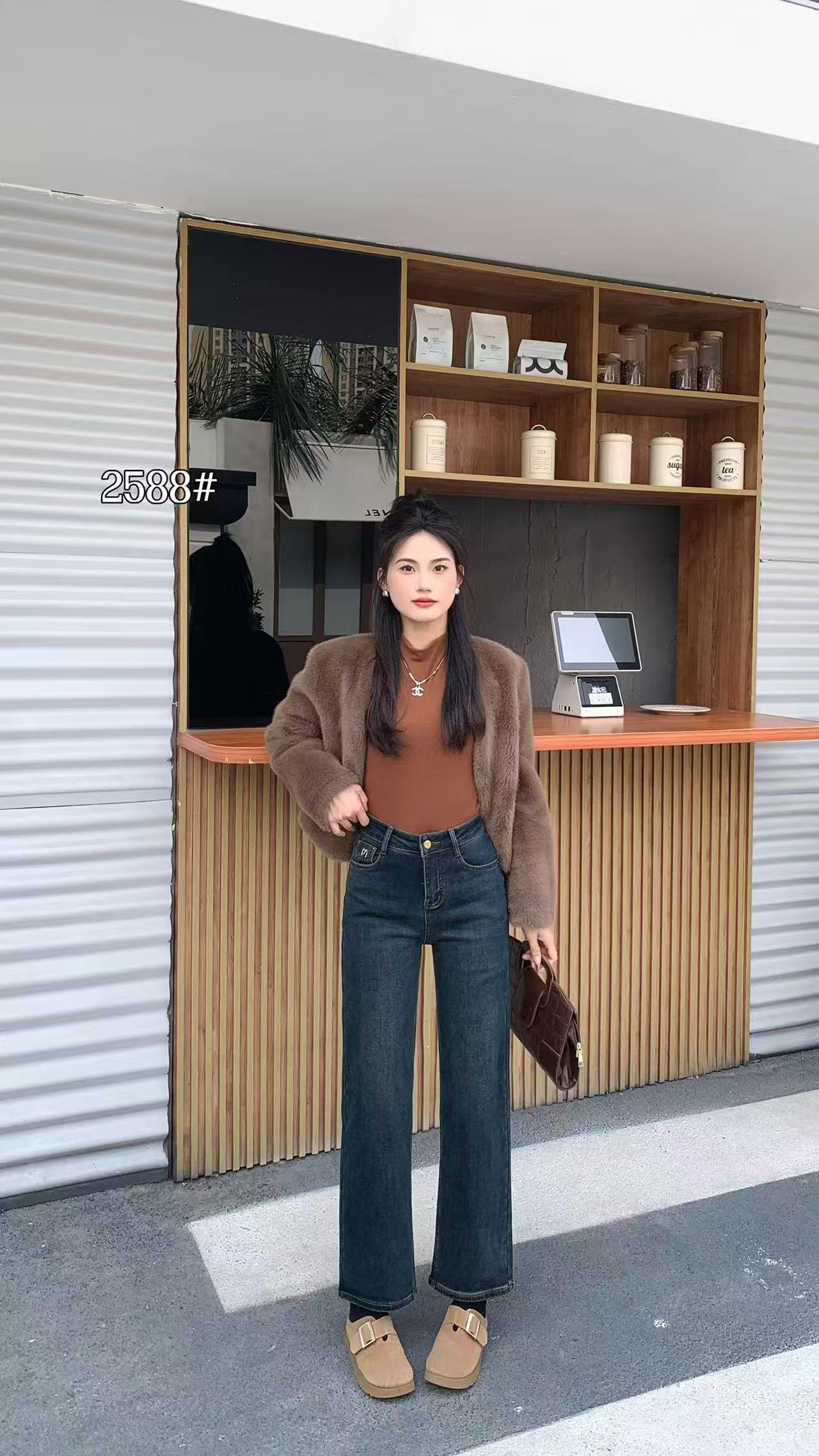 2588款（植绒）显瘦窄版牛仔裤