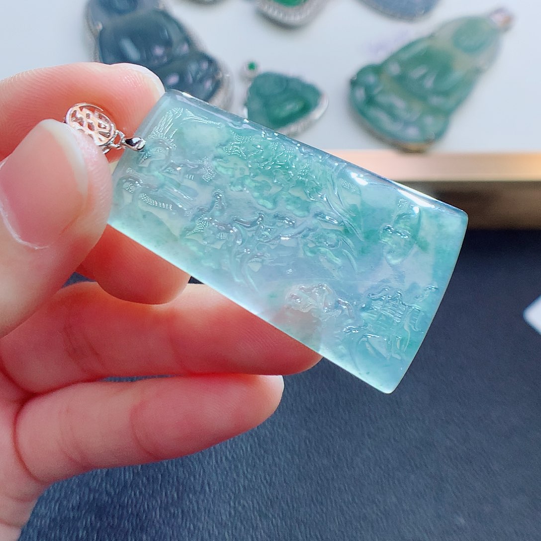 翡翠颈饰未镶嵌翡翠