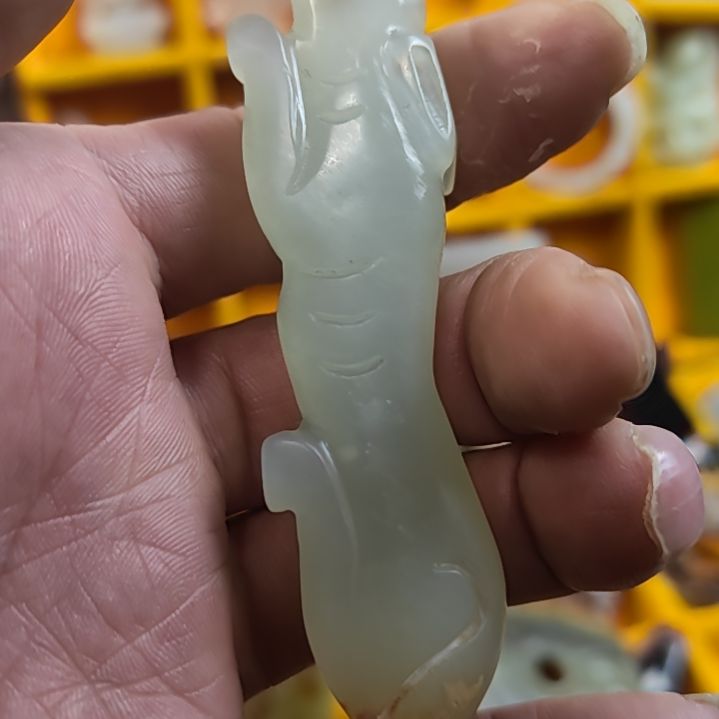 和田玉（糖玉）未镶嵌挂件