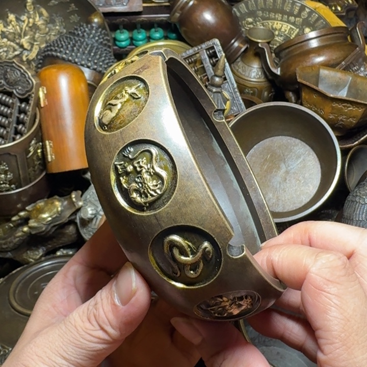 铜器摆件收收藏藏