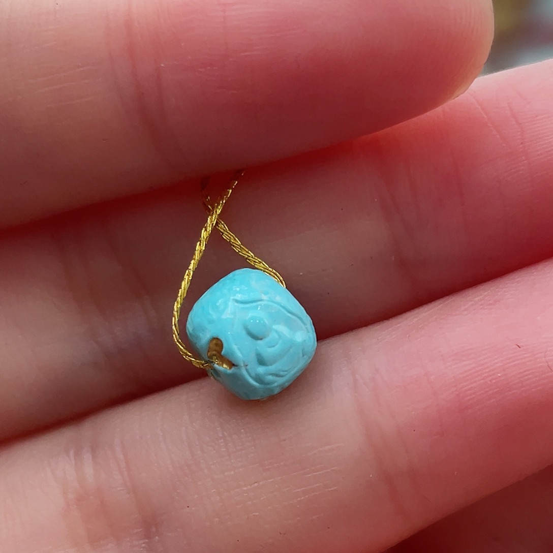 绿松石颈饰未镶嵌