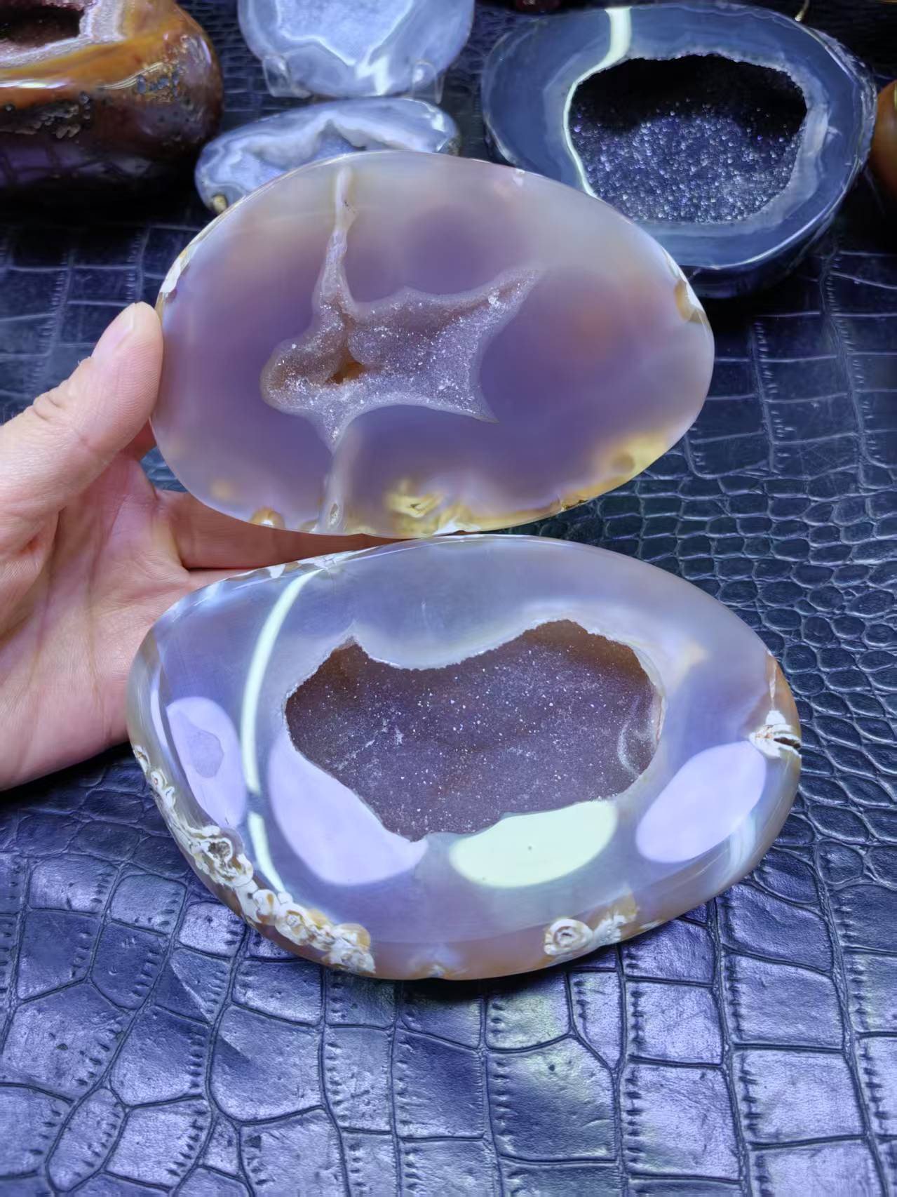 巴西抛光水晶聚宝盆