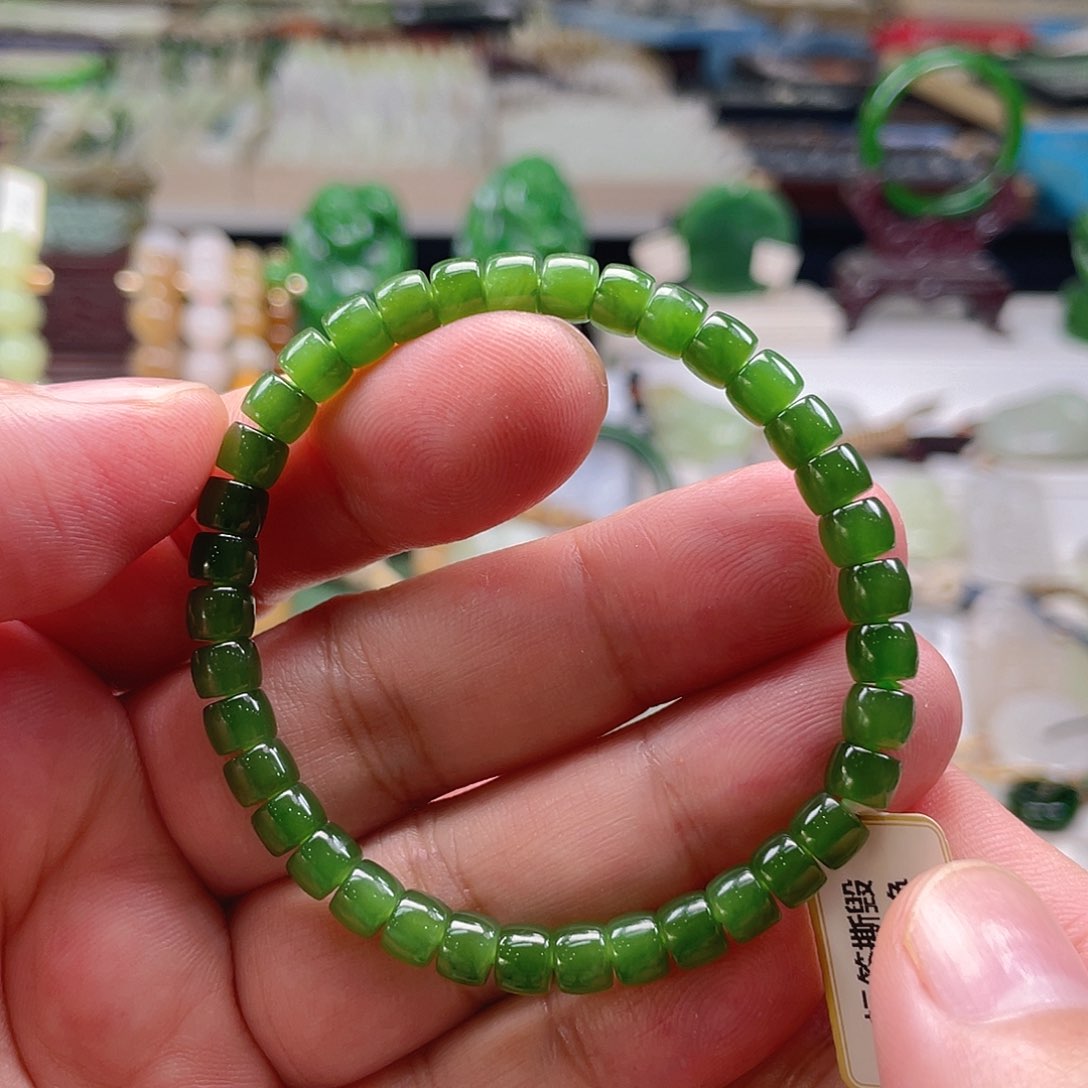 未镶嵌手链和田玉（碧玉）
