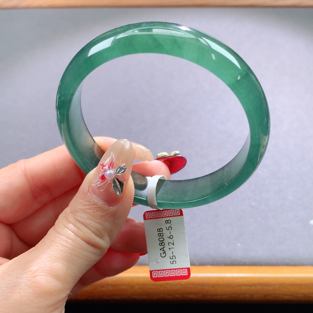 翡翠手镯未镶嵌天然翡翠手镯叮当镯