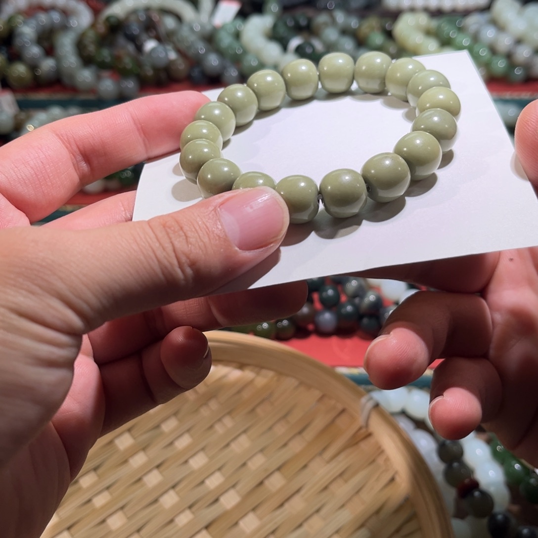 和田玉未镶嵌手链