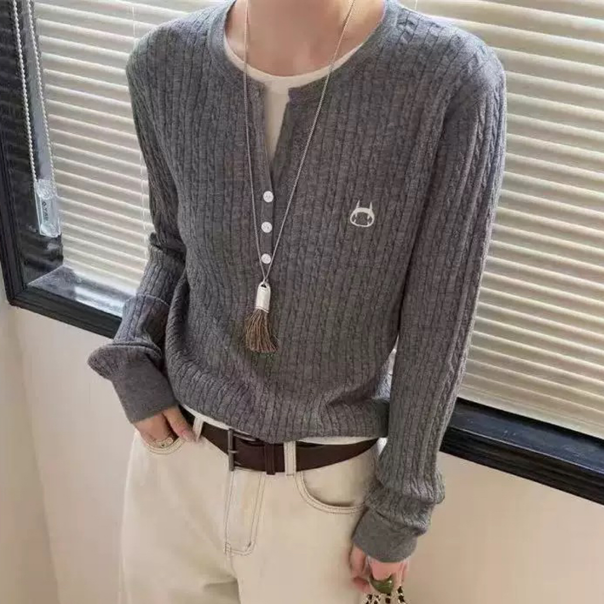 【小白姐姐】88037秋冬款针织假两件百搭上衣