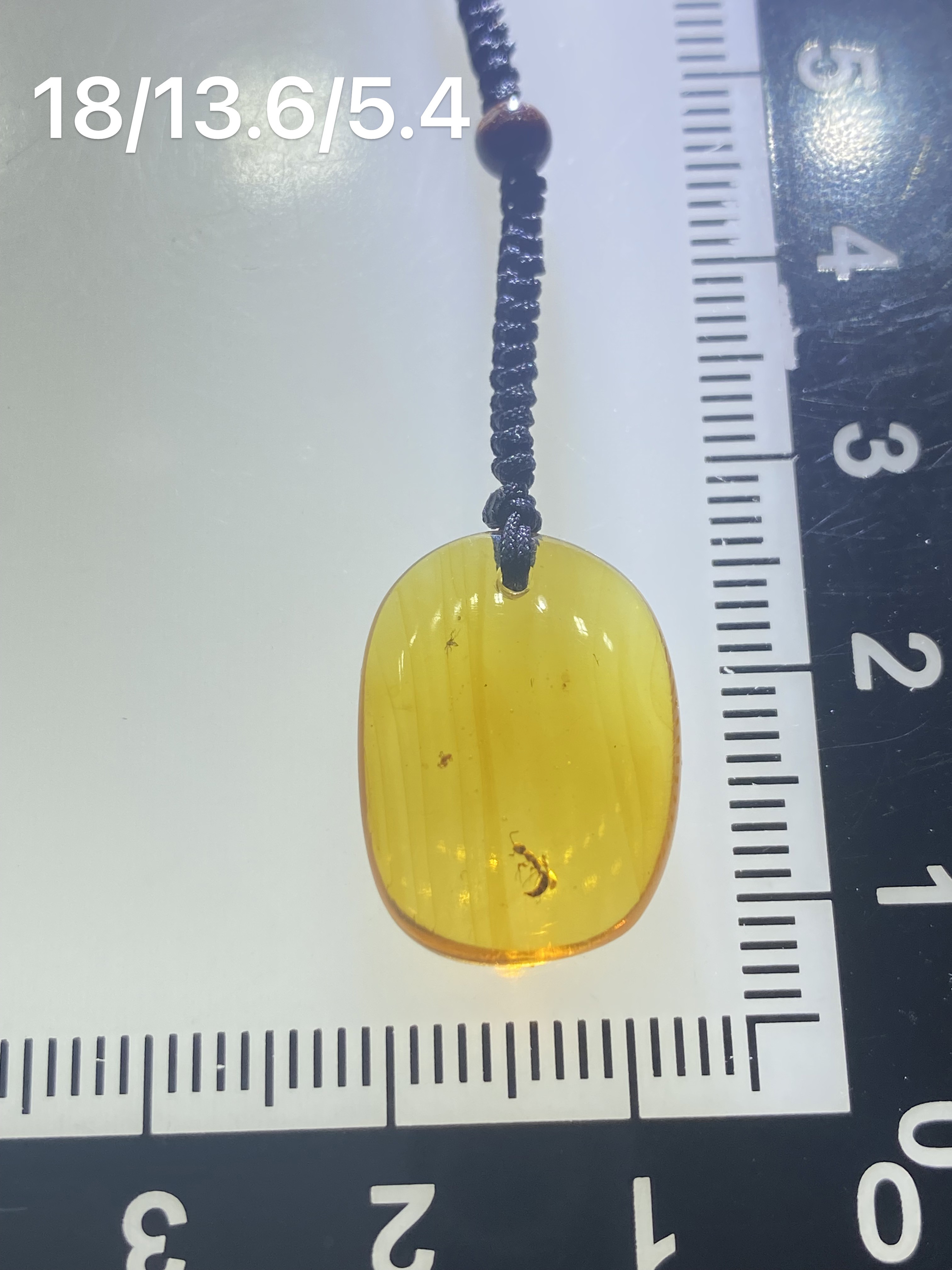 天然缅甸琥珀～一珀多虫手机挂