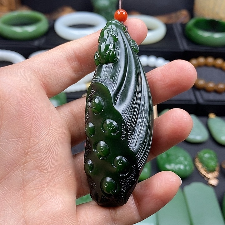 和田玉吊坠(不含链)未镶嵌勇**前