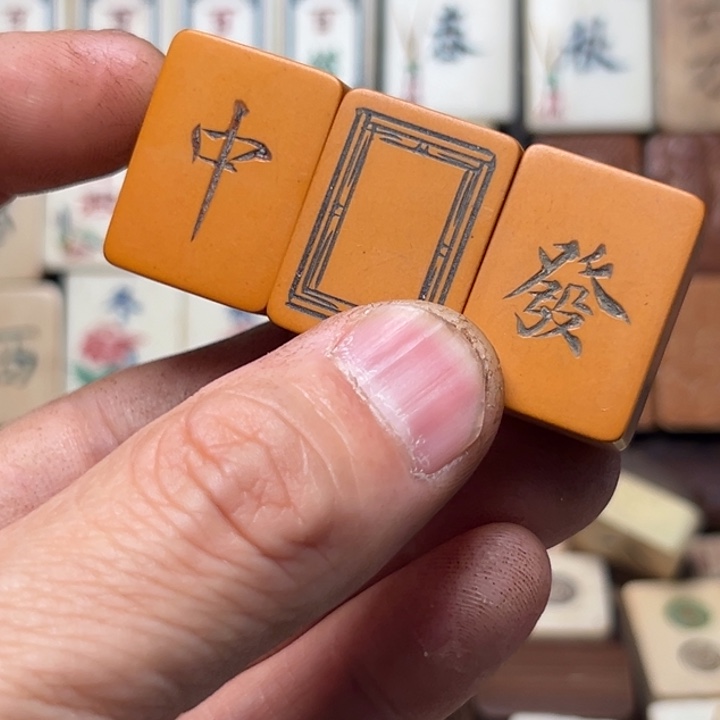 老***刀实心竹雕刻手把件