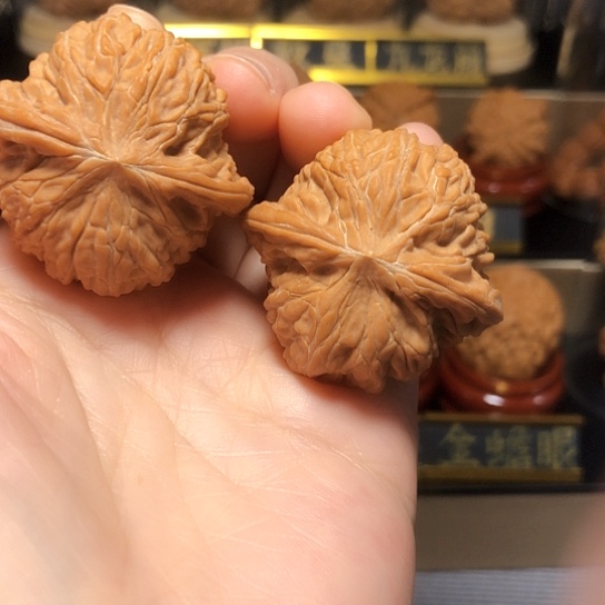 老树山地红皮石子磨