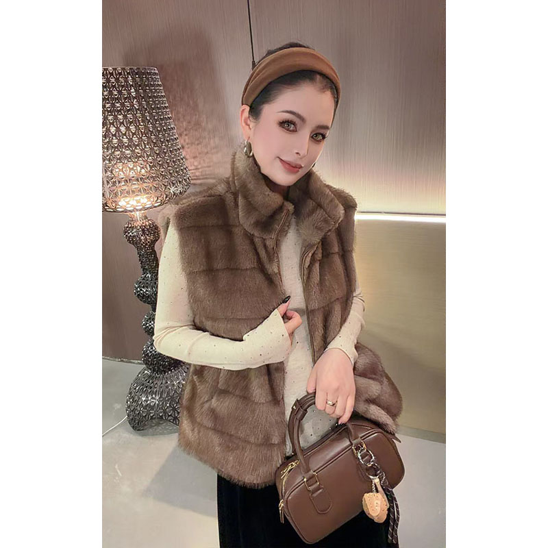 立领无袖毛毛马甲外套WT31306