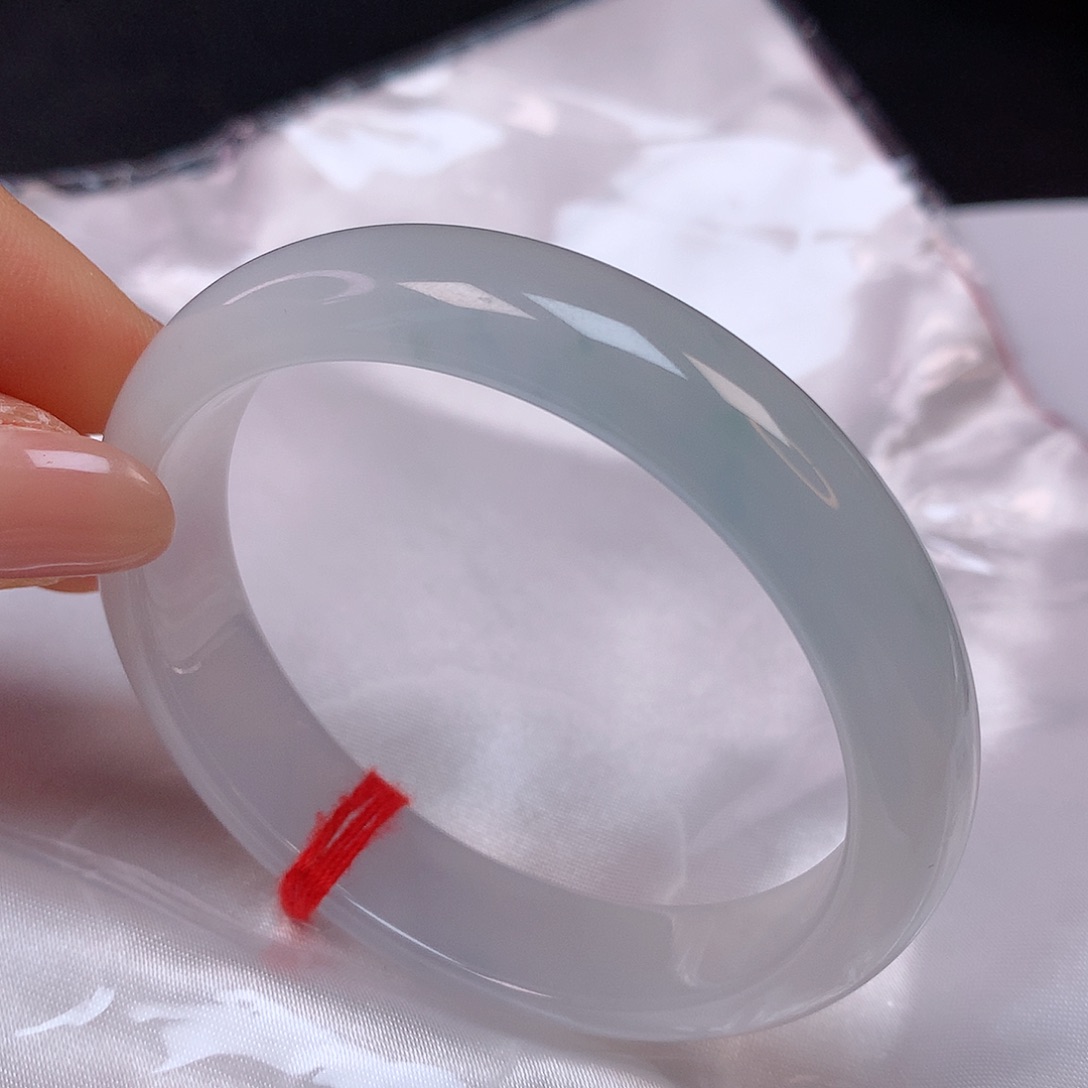 【闪购商品】翡翠手镯未镶嵌54贵妃手镯