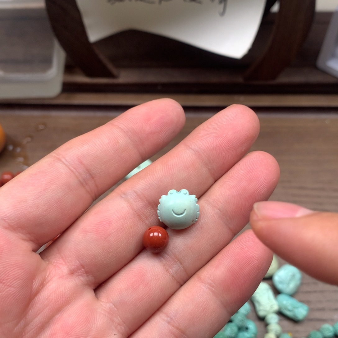 未镶嵌雕刻南红玛瑙