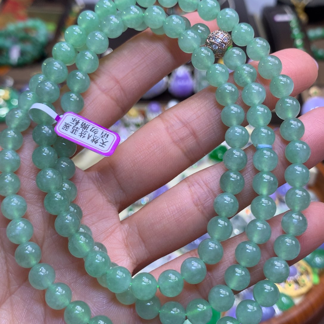 吥***染翡翠未镶嵌颈饰翡翠