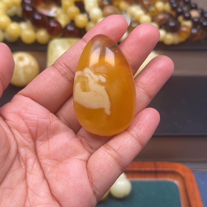 琥珀未镶嵌珠宝奇石M192号妖花