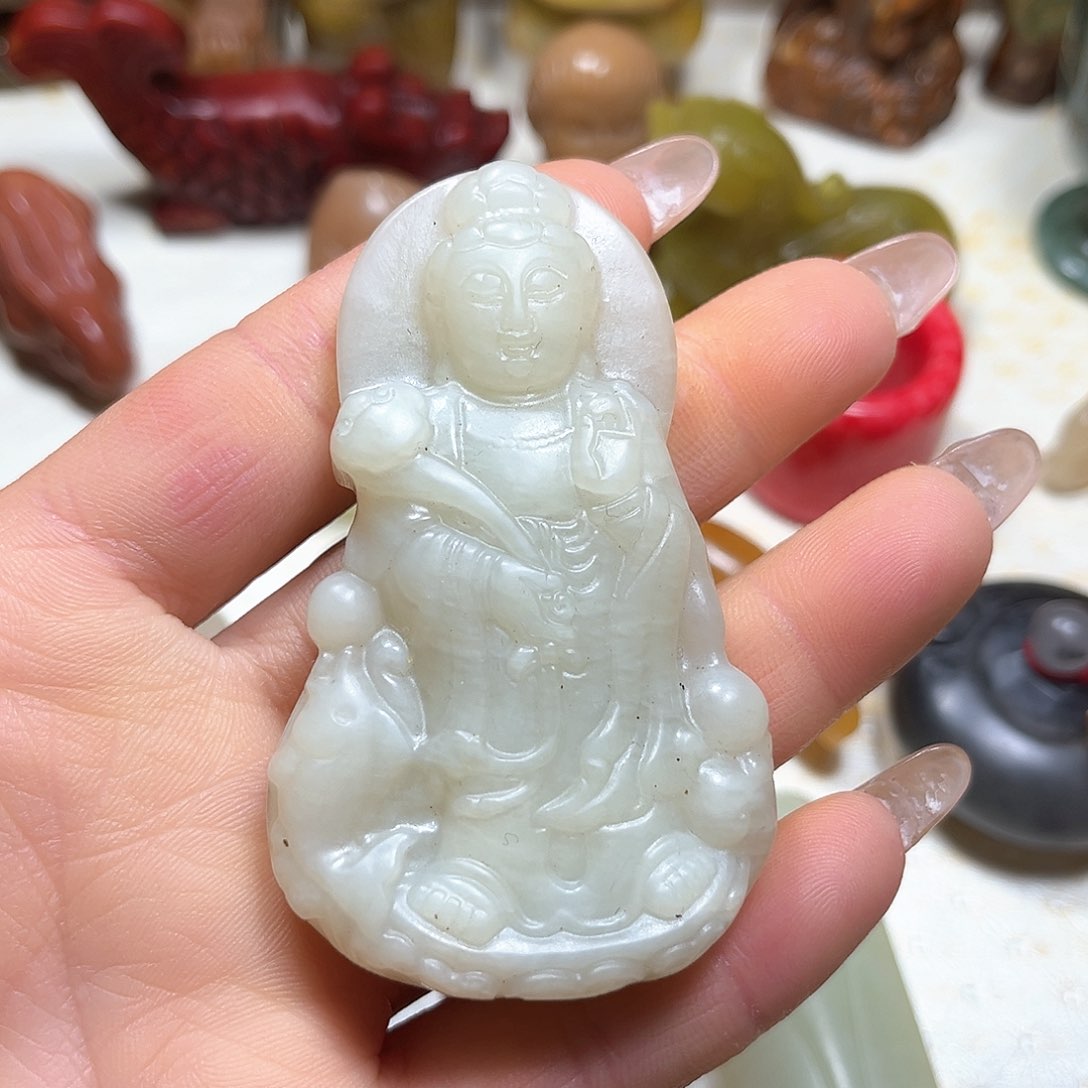 白玉菩提吊坠白玉菩提吊坠