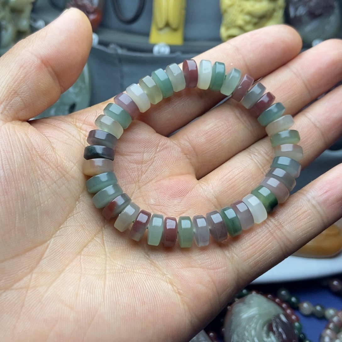 蕊***儿玛瑙/玉髓未镶嵌颈饰