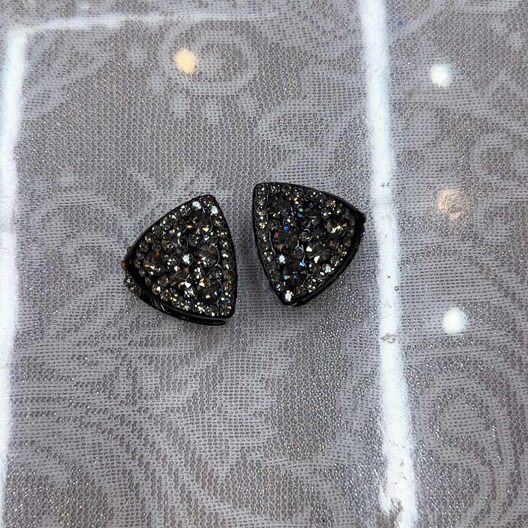 布艺非金属2个三角小抓夹