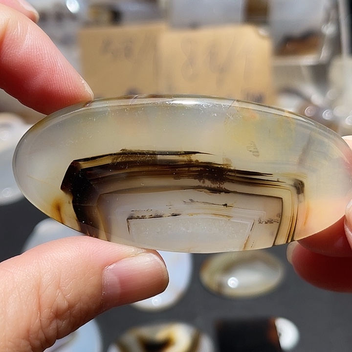 玛瑙/玉髓颈饰未镶嵌