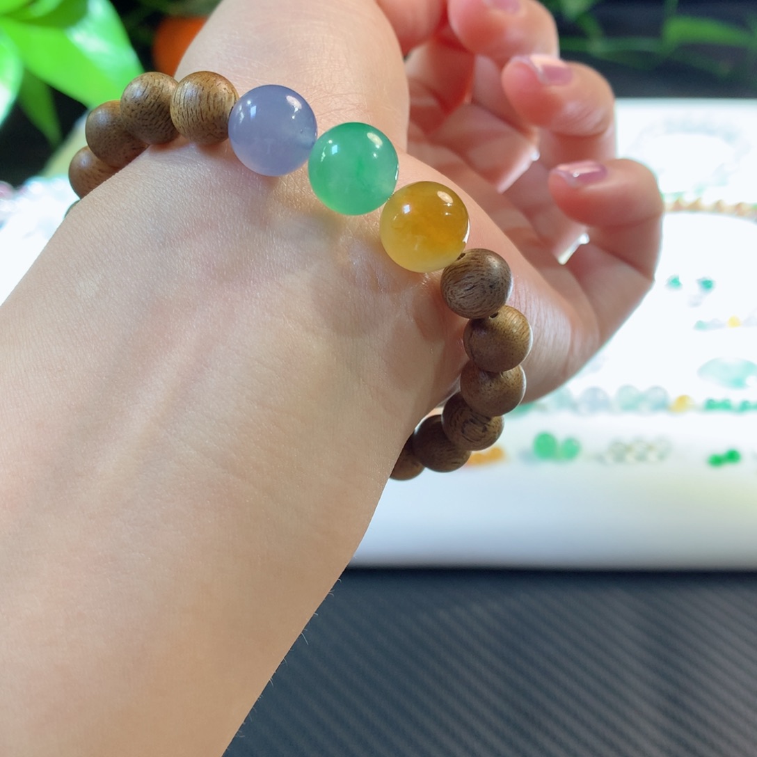 翡翠手串未镶嵌卡11