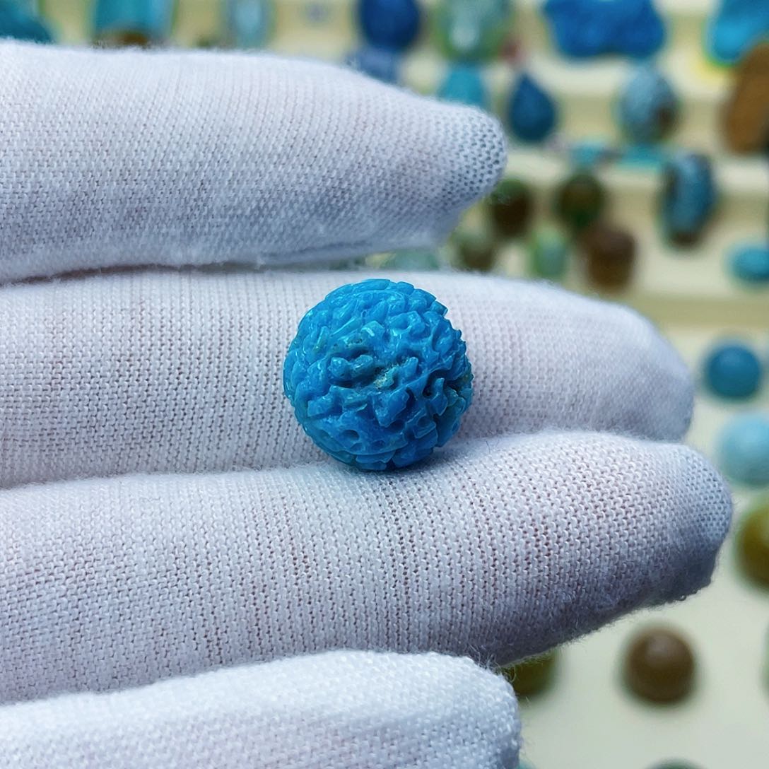 绿松石颈饰未镶嵌