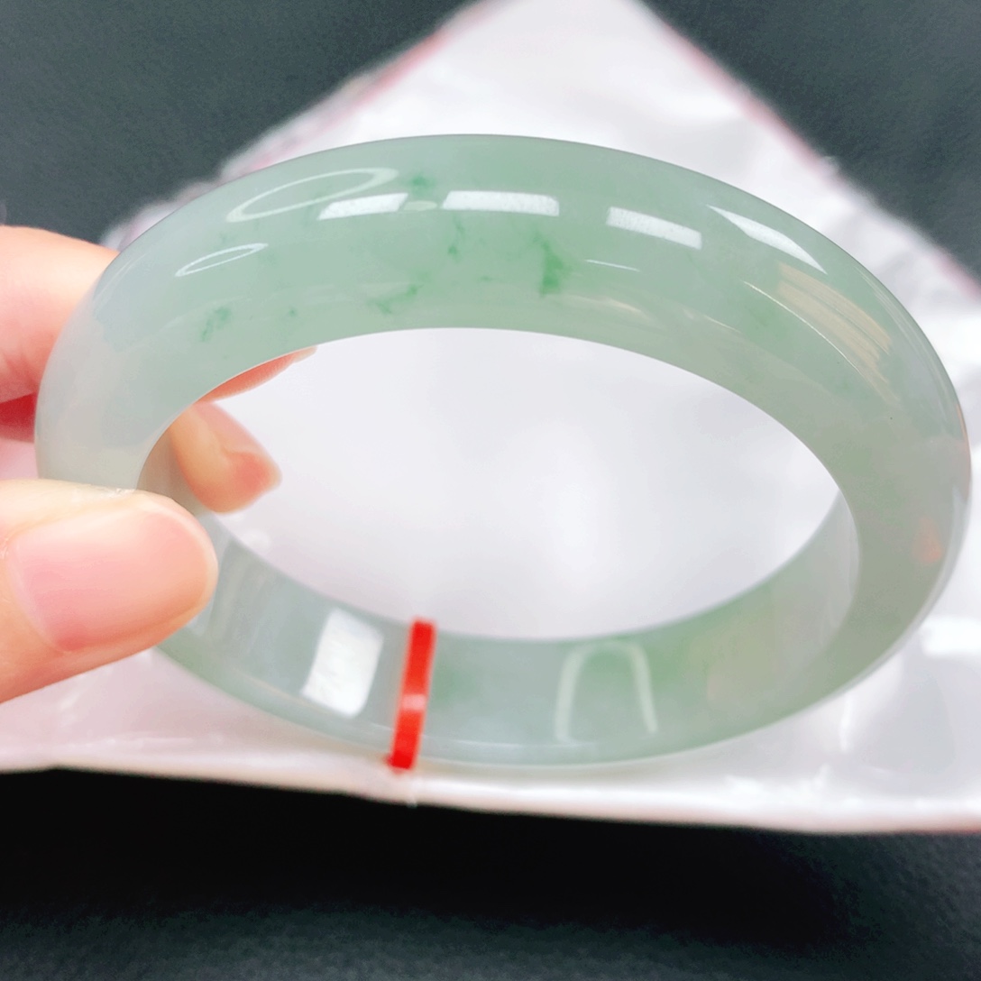 翡翠未镶嵌手镯58圈