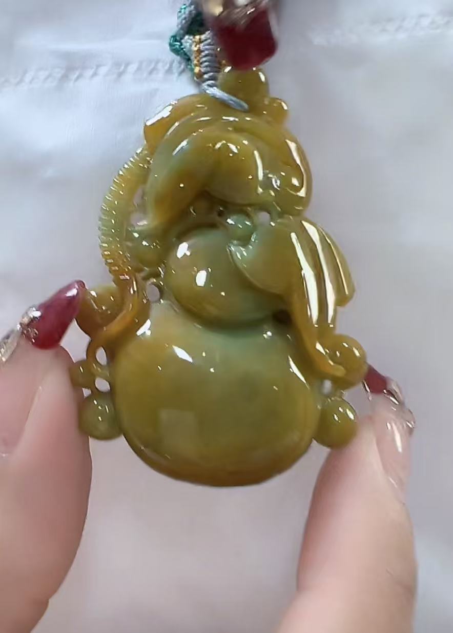 天然翡翠A货孤品吊坠123