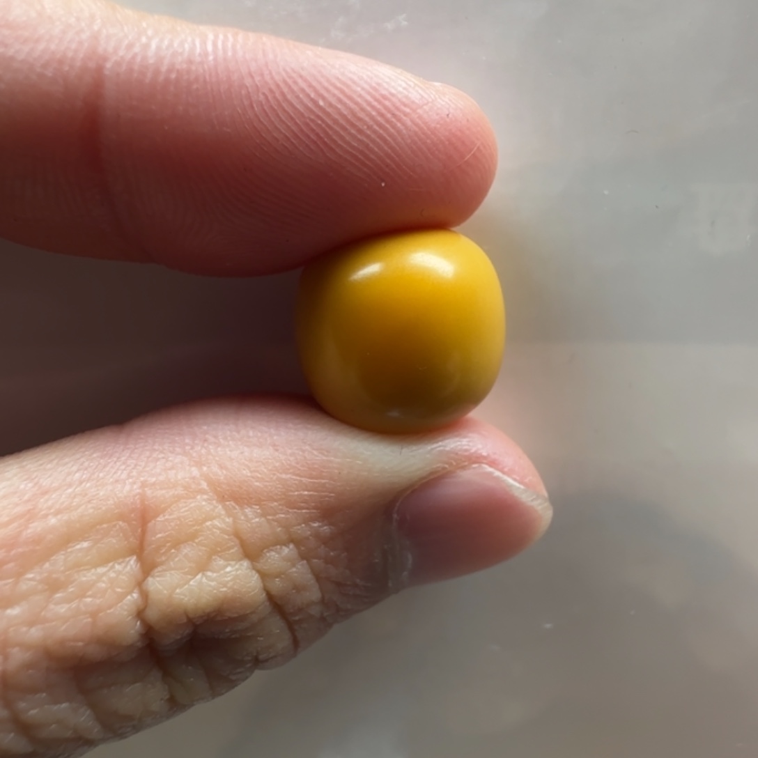 石英质玉颈饰未镶嵌力*