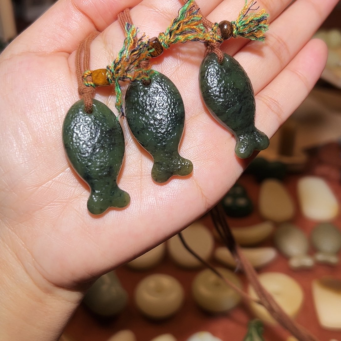 和田玉未镶嵌颈饰不退不换