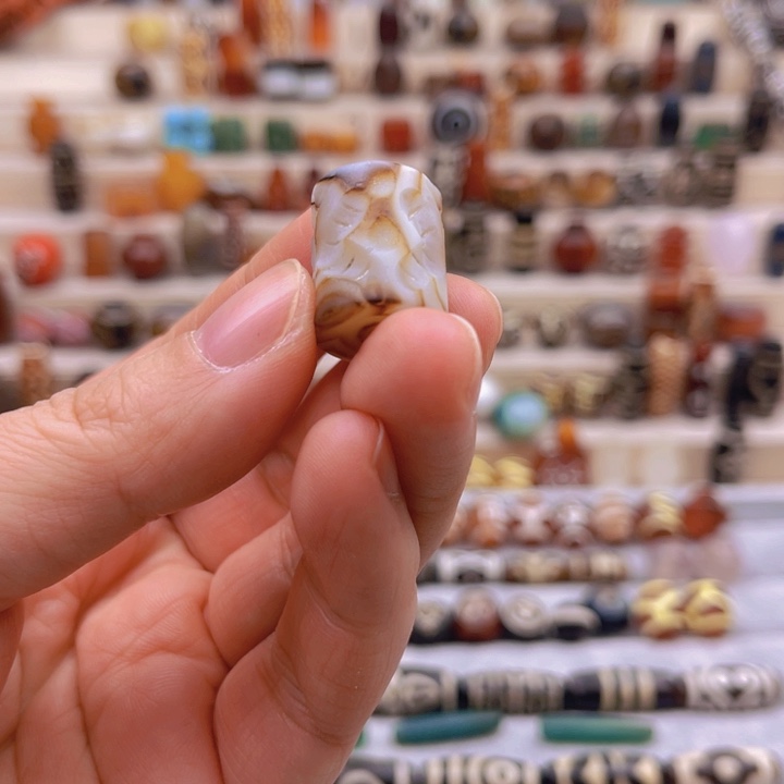 合金颈饰玛瑙/玉髓