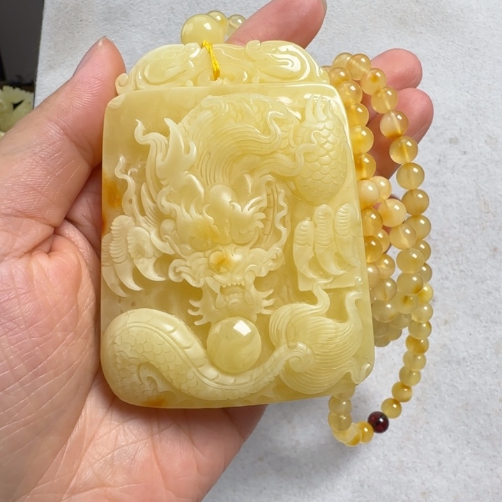 未镶嵌蜜蜡珠宝奇石