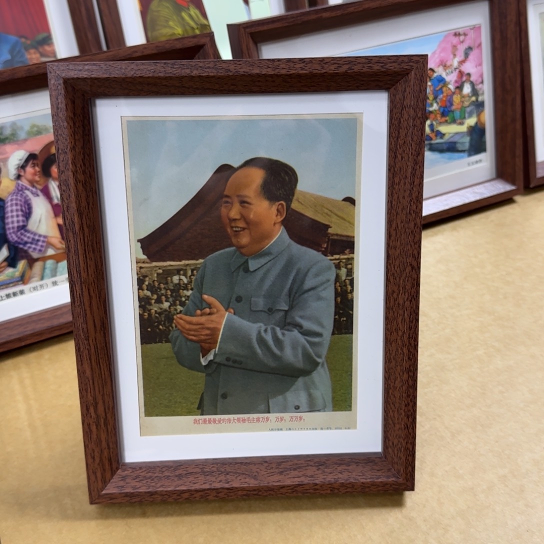 S***732开桌面摆台 爷爷拍手鼓掌