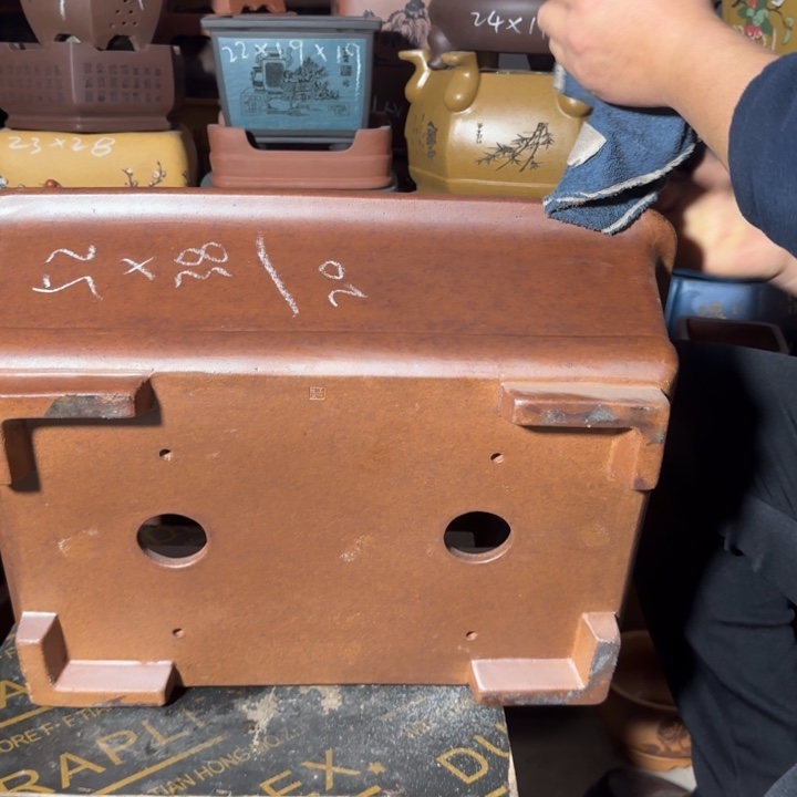 紫砂花盆紫砂花盆瑕疵