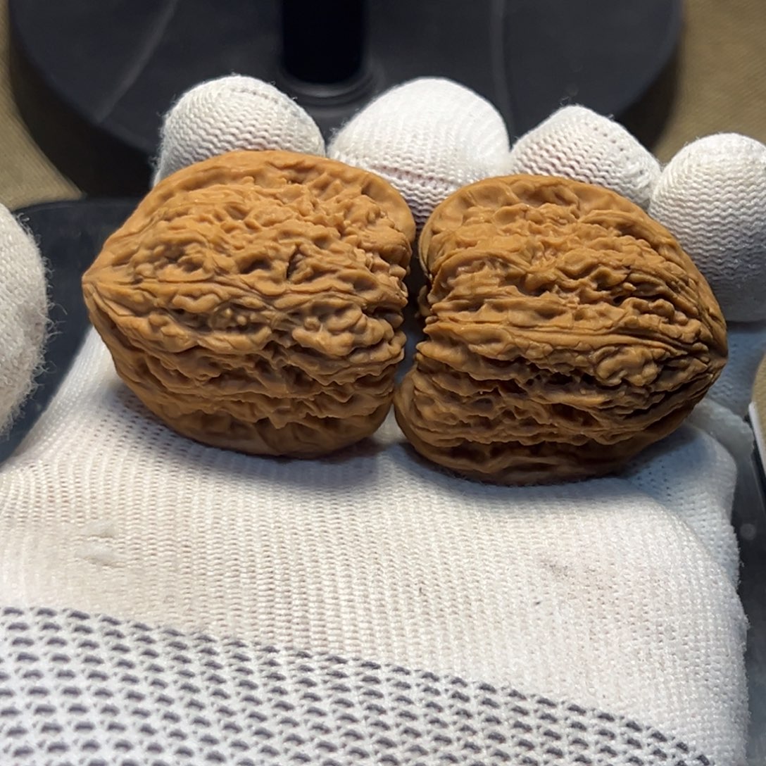 文玩核桃吊坠37南疆石 黄 36号