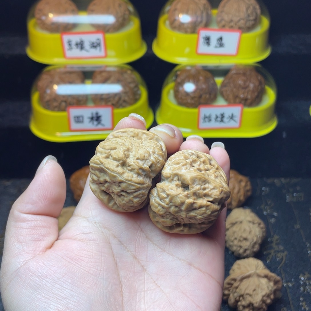 文玩核桃吊坠蛤蟆头38尺